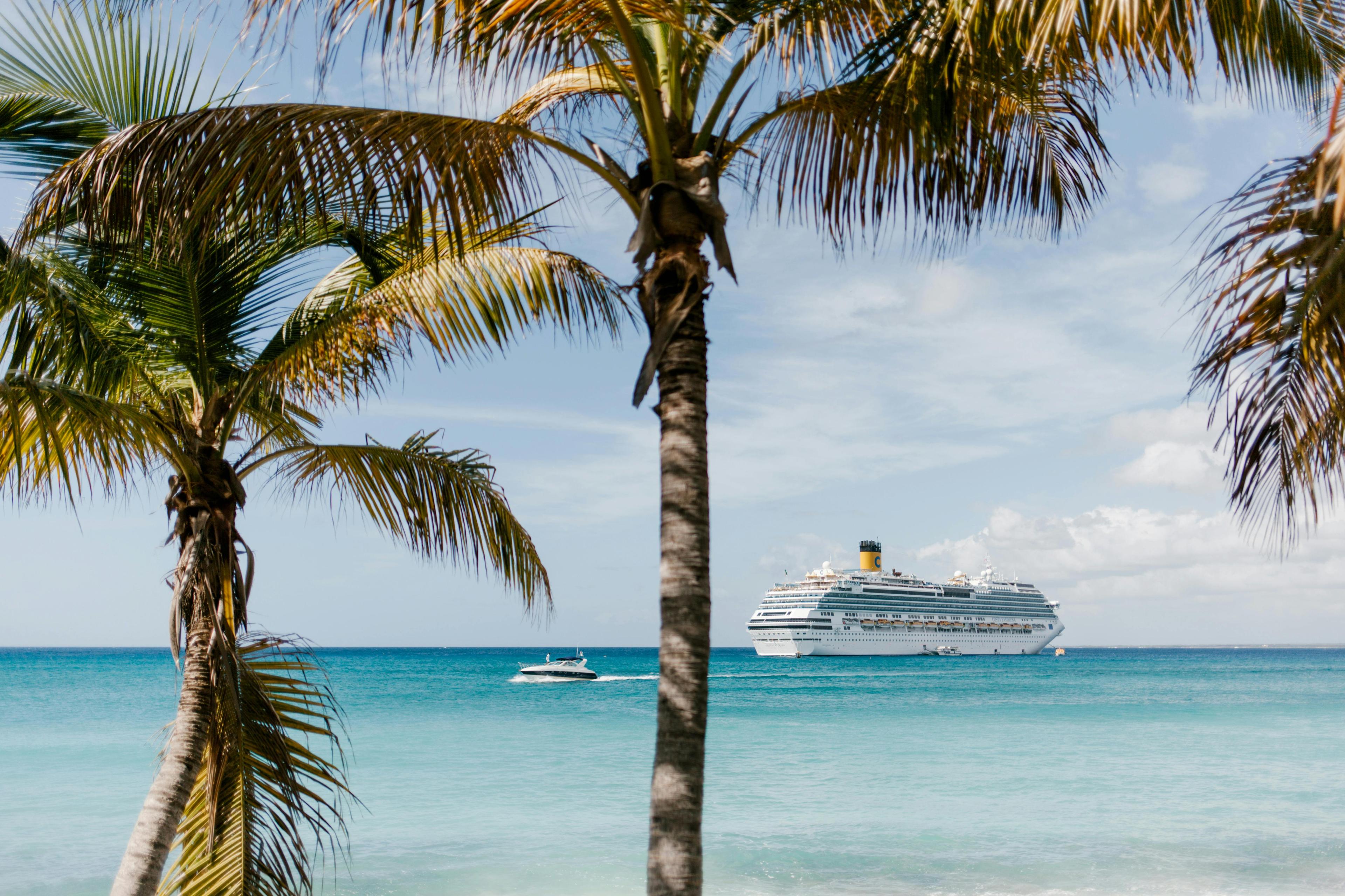 Cruise ship